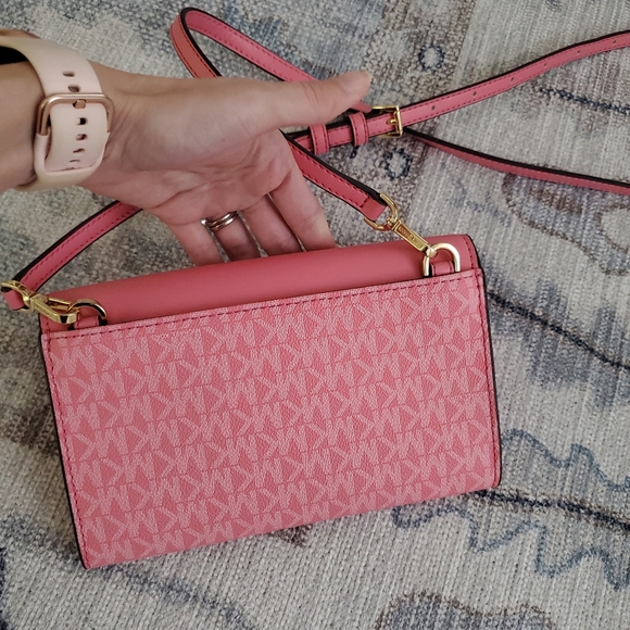 Michael Kors Pink Signature Coated Canvas and Leather Envelope Flap Clutch - Picture 12 of 16